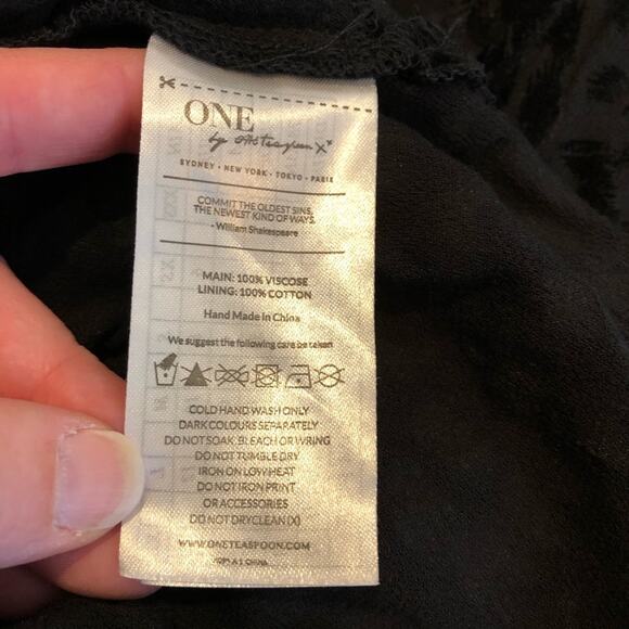 One Teaspoon black whiskey animal print sleeveless romper size Small - Picture 13 of 16